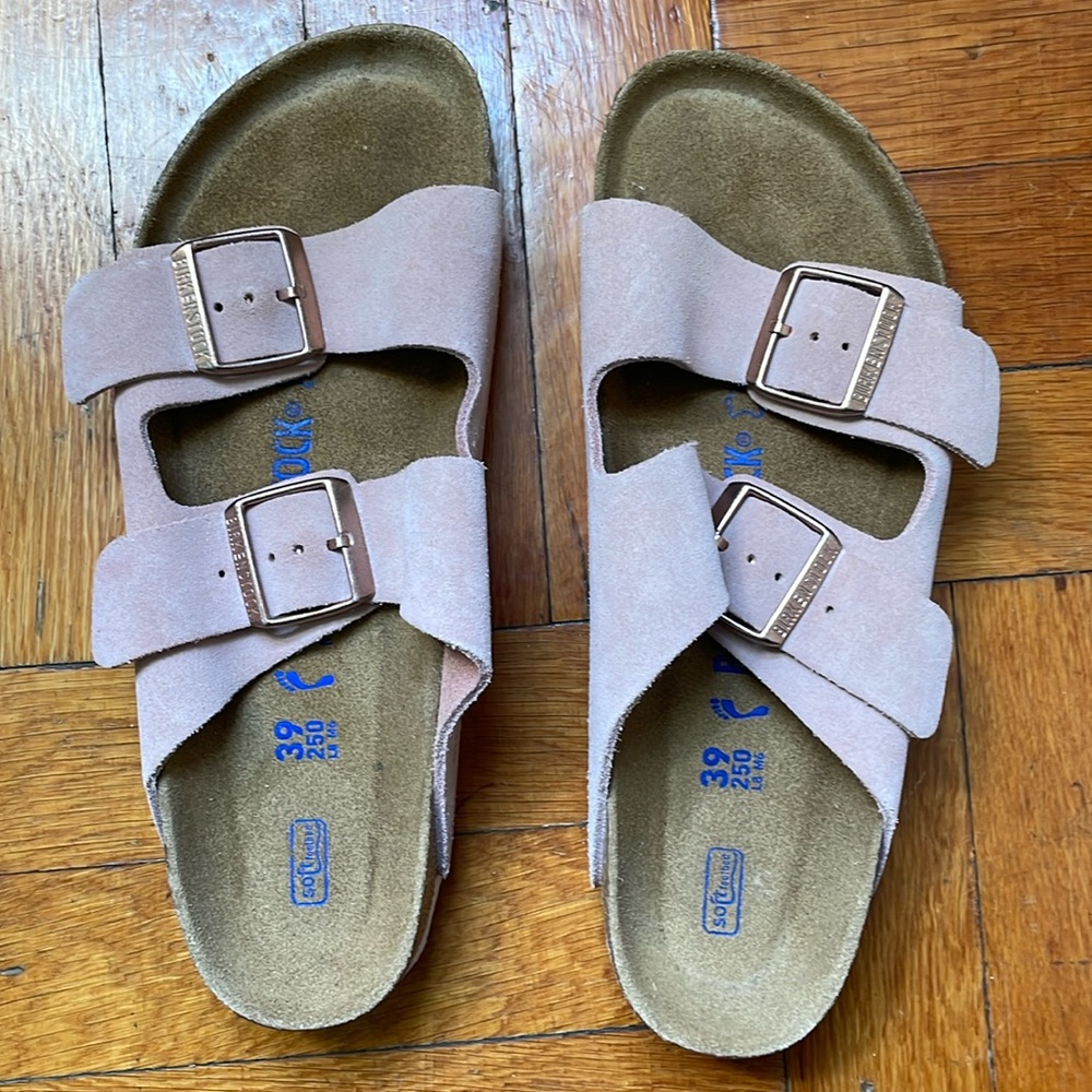 Birkenstock sandals women’s European size 39 soft footbed
